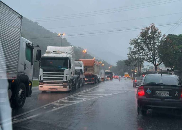 Guapimirim entra em estágio de atenção; moradores do KM 3 temem novos alagamentos