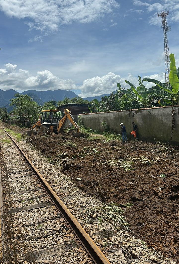 De novo nas costas do trabalhador: Prefeitura pede paralisação dos trens e março terá novos cortes